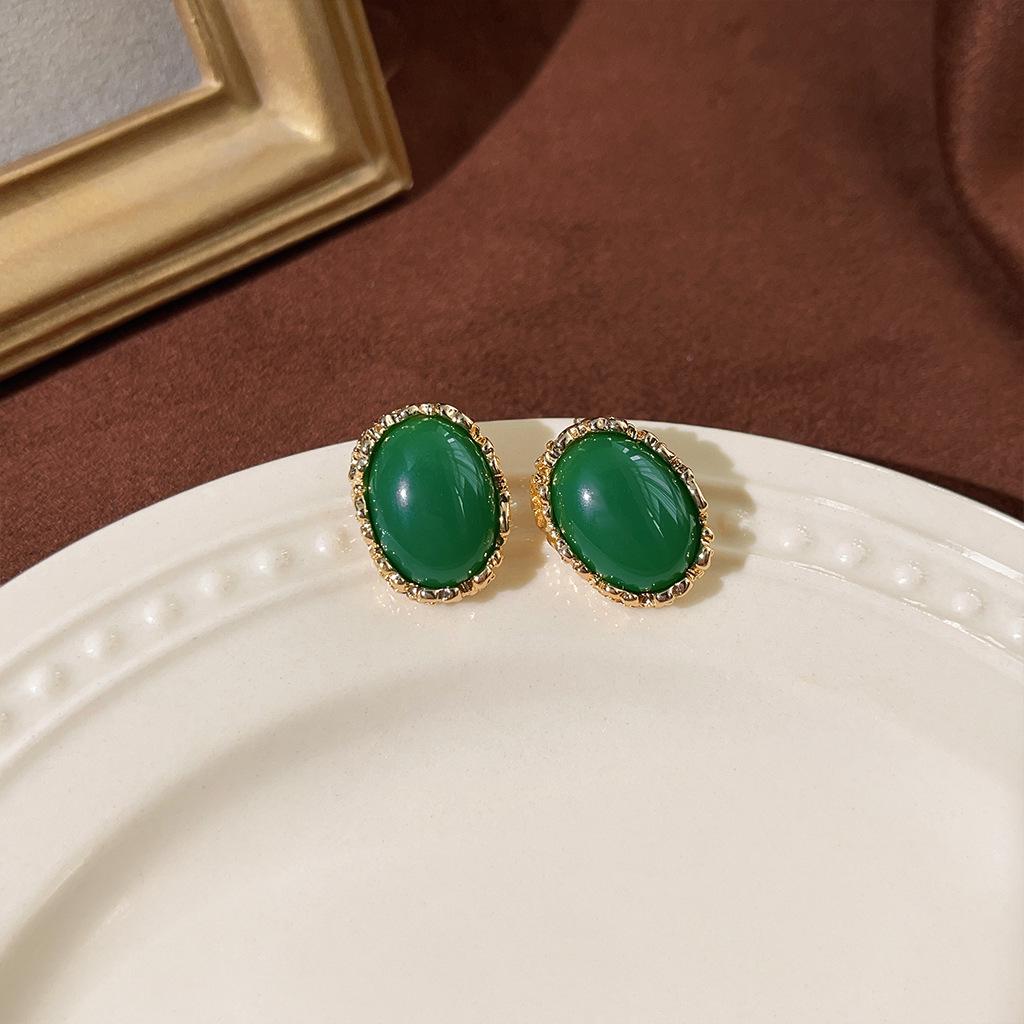 Изумрудные серьги-пусеты в стиле ретро середины века