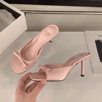 Модные женские шлепанцы с бантом во французском стиле 2025 лето новинка шлепанцы на высоком каблуке с квадратным носком модные повседневные кожаные сандалии дизайнерские туфли-лодочки