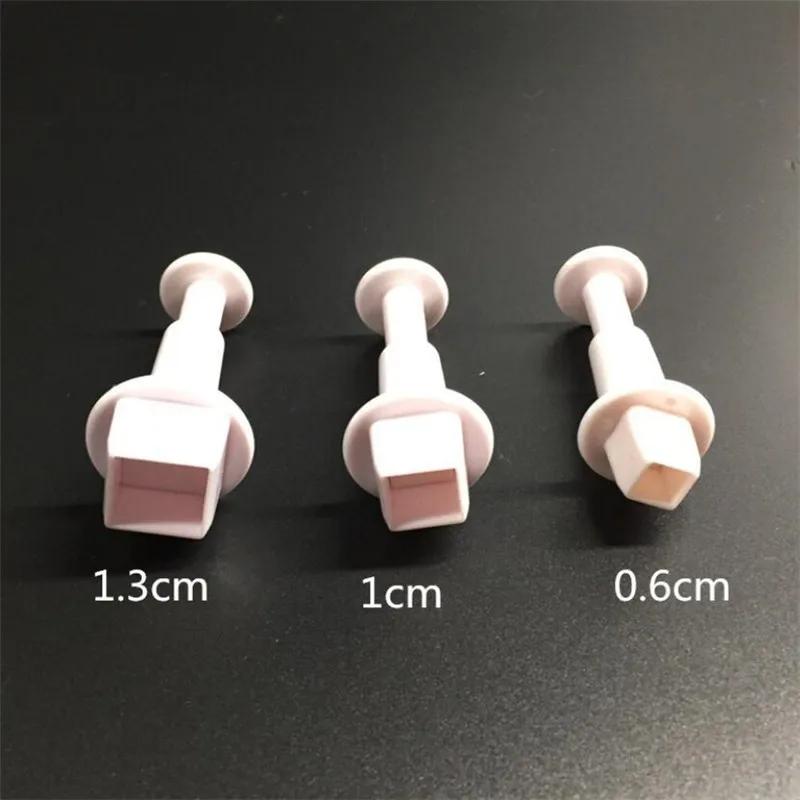 3Pcs/Set Geometric Fondant Cookie Cake Cutter Ejector Stamp Plunger Mold Embossed Star Heart DIY Baking Cake Decorating Tools
