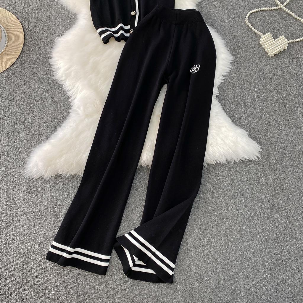 Летний женский вязаный свитер с камелией и бисером, спортивный костюм, короткий рукав, V-образный вырез, куртка, топ и брюки длиной до щиколотки, комплект из двух предметов