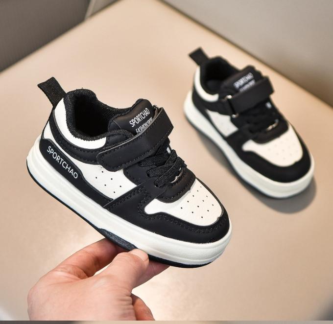 Теннисные детские кроссовки 2025 Осень Новый стиль Мальчик Повседневная обувь Дышащие Нескользящие Классические Детские Спортивные кроссовки Мальчик Универсальная обувь Обувь для девочки
