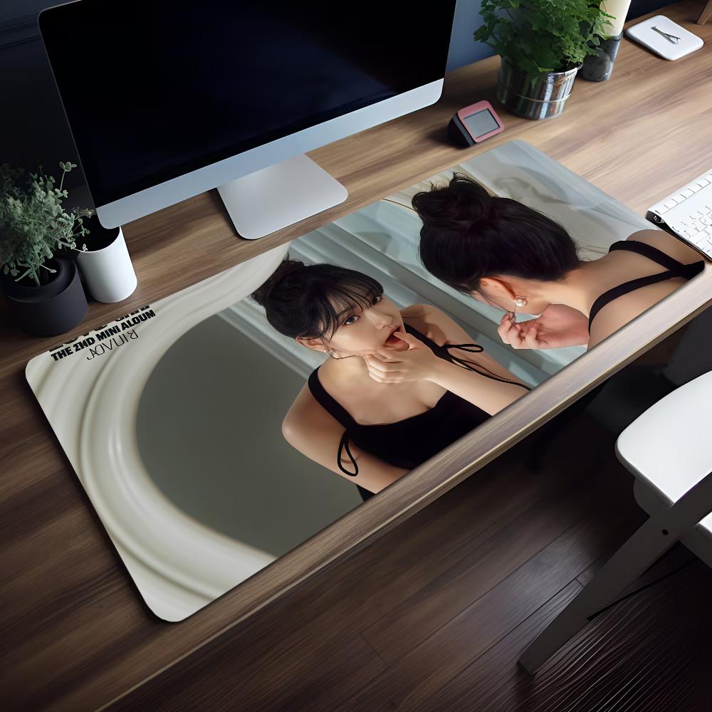 Love Mouse Pad NonSlip Lockedge Singer Yuri Korean Female All Office Student Gaming Thickened Jo Large Writing Cushion Mousepad