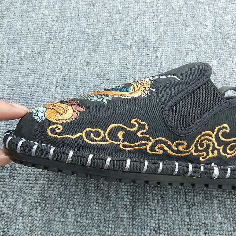 Embroidery Loafers Men Breathable Slip On Cloth Shoes  Lightweight Flat Shoes Men Leisure Sneaker