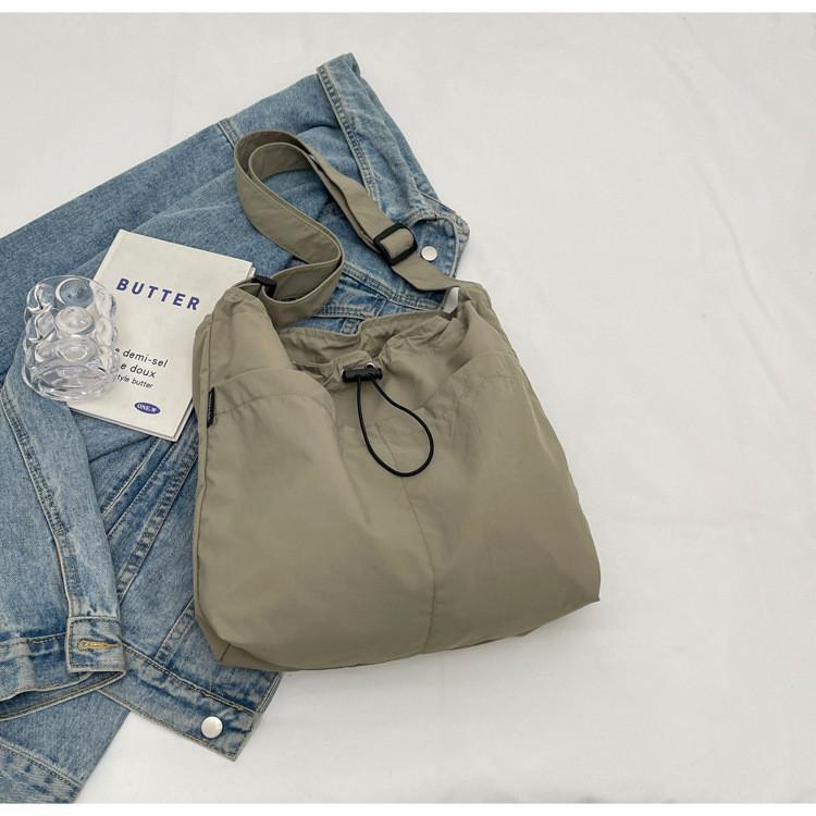IELGY Large Capacity Casual Nylon Cross-body Commuter Bag