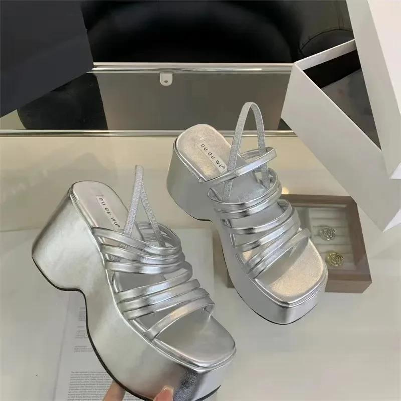 Fashion 2025 New Beach Fashion Water Proof Roman Sandals Women's Chunky Heels Fashion High Heeled Slippers Slope Heel Casual Sandalias