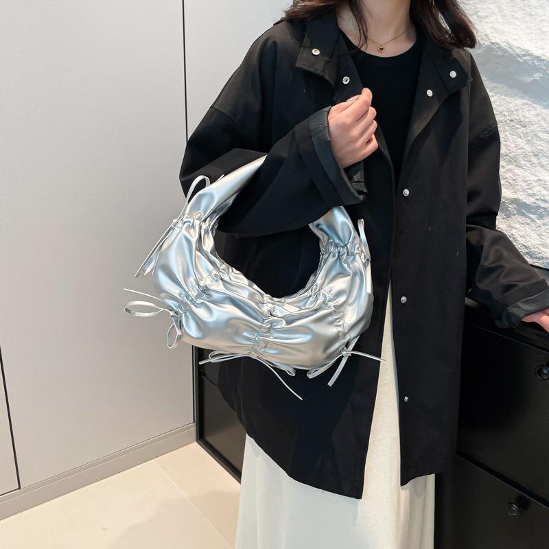 2025 New Pleated Bow Design Portable Crescent Bag, High-end Fashion Niche Trendy Shoulder Armpit Bag