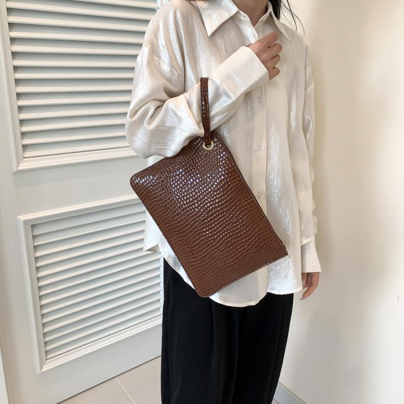 Large Capacity Fashionable New Korean Version Lightweight and Fashionable Texture Simple Summer Solid Color Change Envelope Clutch
