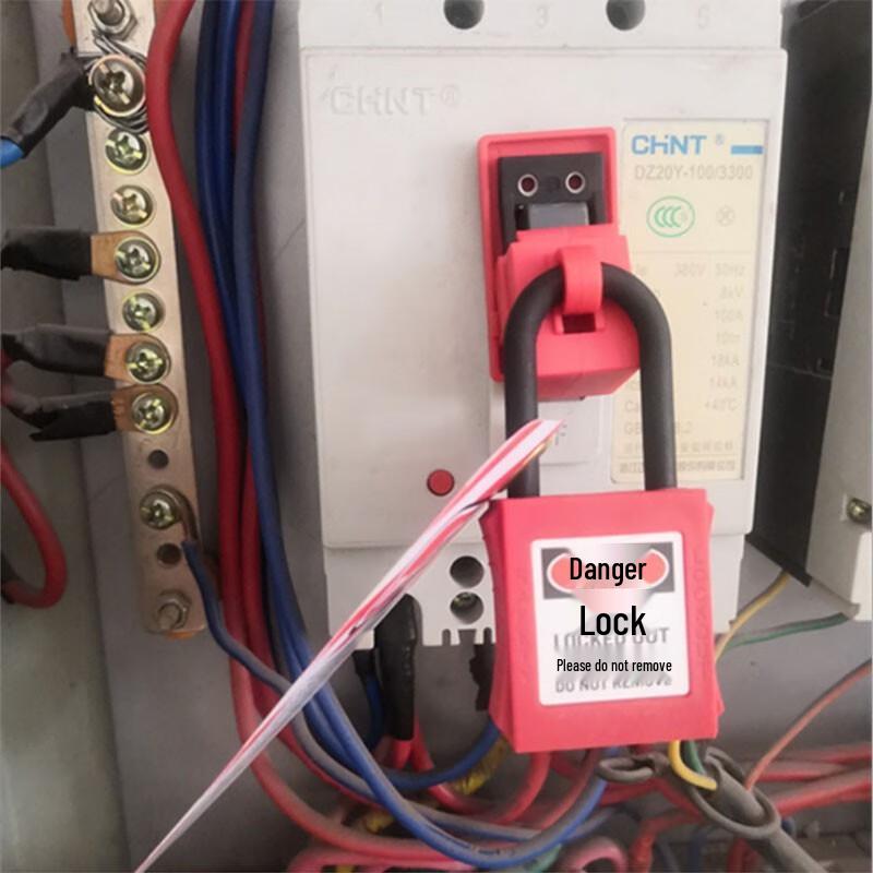 HESDGE HGJ-334 Clamp-on Circuit Breaker Lockout