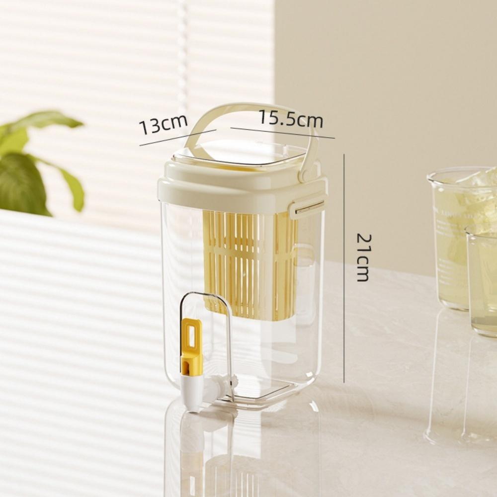 Refrigerator water dispenser with water outlet and fruit filter, 2-liter cold drink dispenser, essential for summer picnics