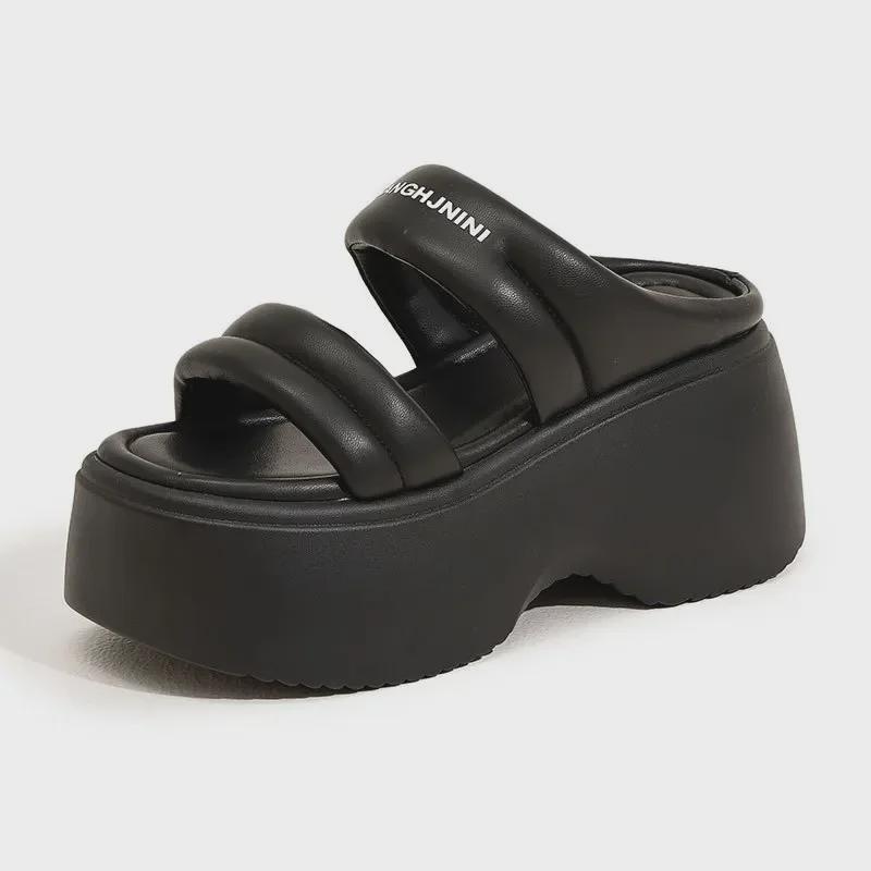 Женские босоножки на толстой платформе — летняя мода 2025 года, европейский стиль, визуально увеличивающий рост