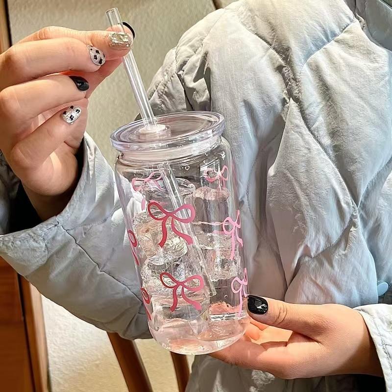 1pcs Portable Plastic Cup with Bow Design, Casual Style BPA-Free Water Bottle, Milk Tea Cup with Straw, Lightweight Luxury Feel