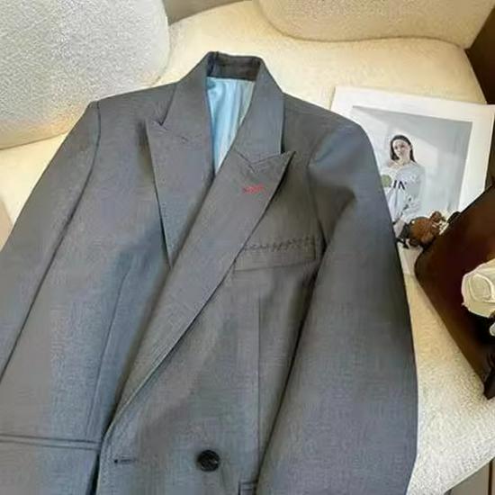 Женский свободный серый весенний пиджак - новый корейский стиль, модный и приталенный.