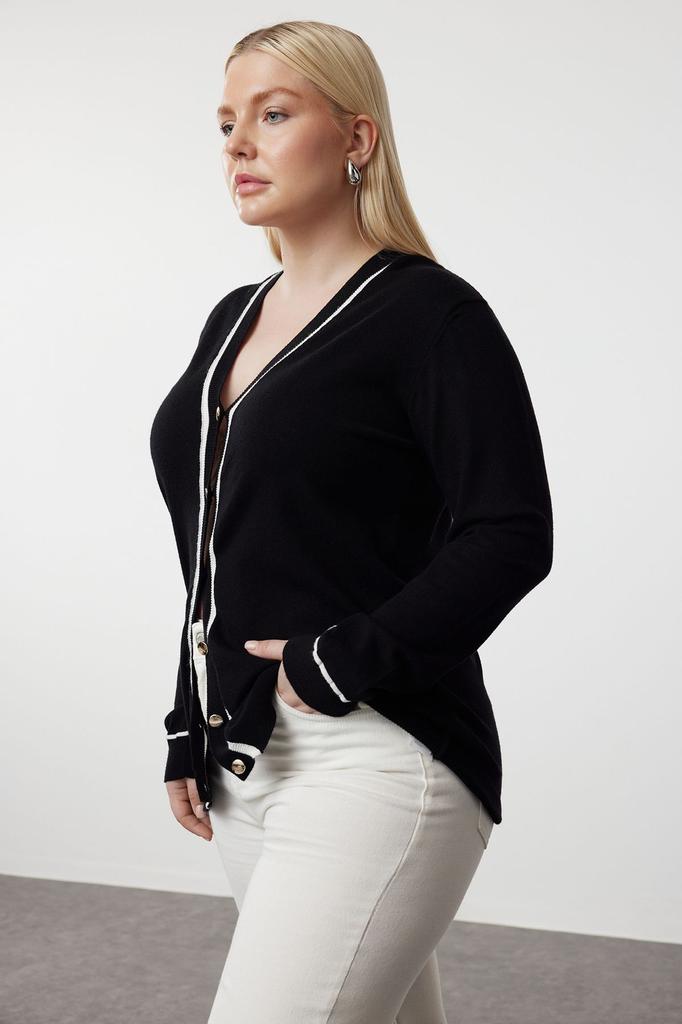 Women's Fashion Stylish Plus Size Cardigan Black V-Neck Premium Soft Fabric Knitwear Cardigan