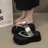 New Thick-bottomed Flip-flops Women Wear Fashionable Rhinestone Toe Cool Slippers In Summer