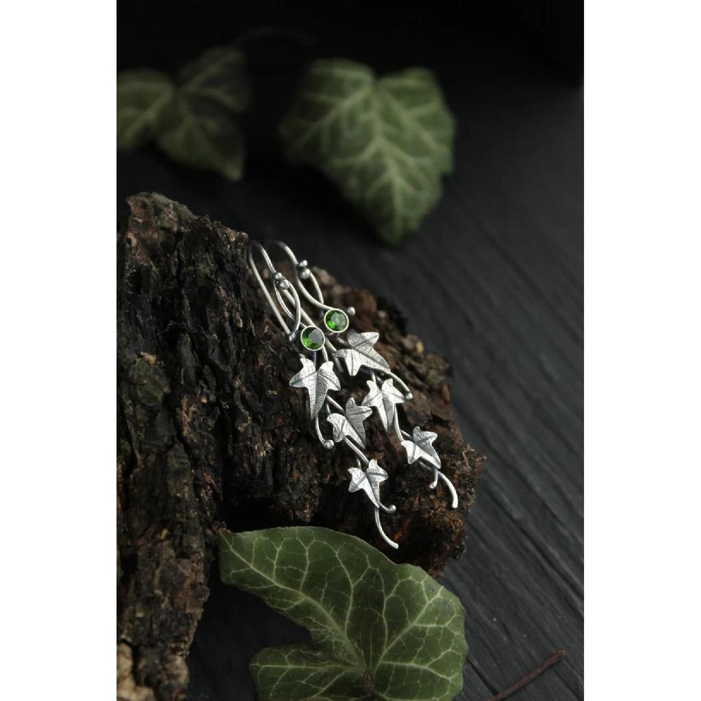 Новые модные серьги-подвески с изумрудным кленовым листом для женщин, ювелирные изделия в стиле бохо, цветочные листья, серебряные висячие серьги на крючках