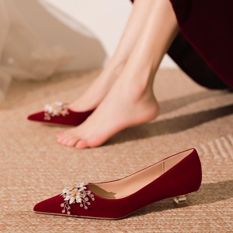 Fashion Stylish New Pointed Toe Shallow Suede Flower Slip-on Non-slip Wear-resistant Low-heel Wedding Shoes