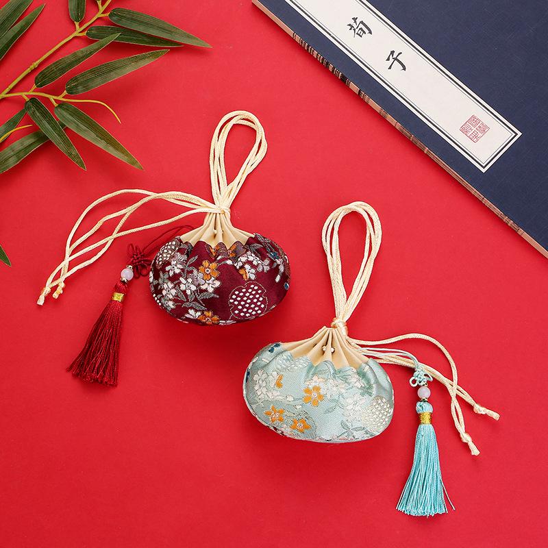 Sachet Hanfu Pouch: Traditional Chinese-Style Portable Scented Bag and Mosquito Repellent