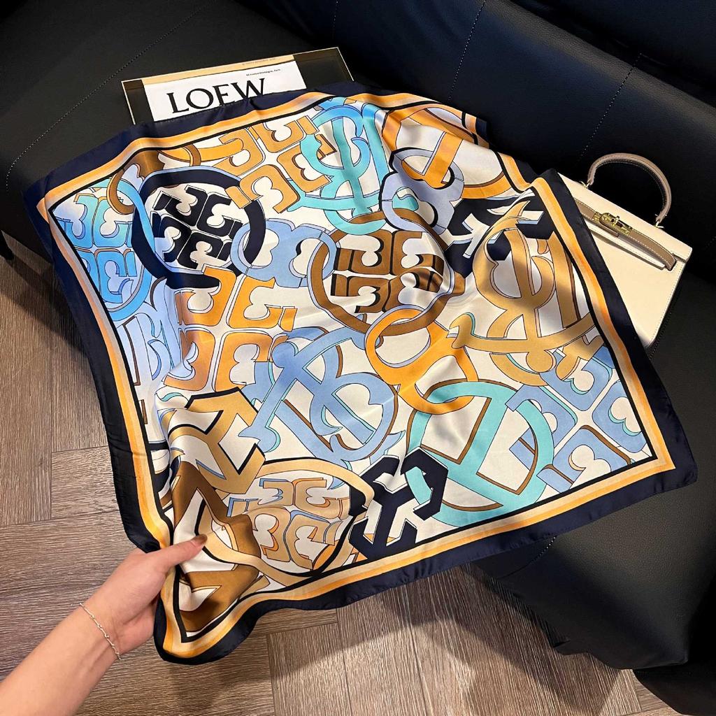 Silk scarf oil painting style fashion 71 simulation silk square scarf ins style temperament is good to match decorative silk scarf professional scarf