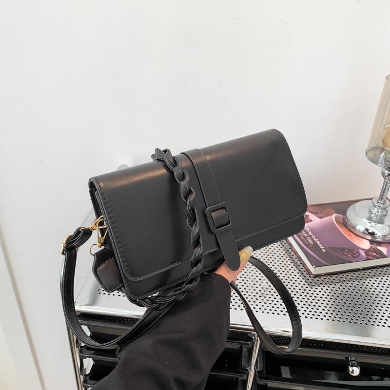 2024 новая корейская версия модная ретро маленькая сумка женская чувственная иностранная универсальная сумка через плечо осенне-зимняя фактурная сумка-мессенджер