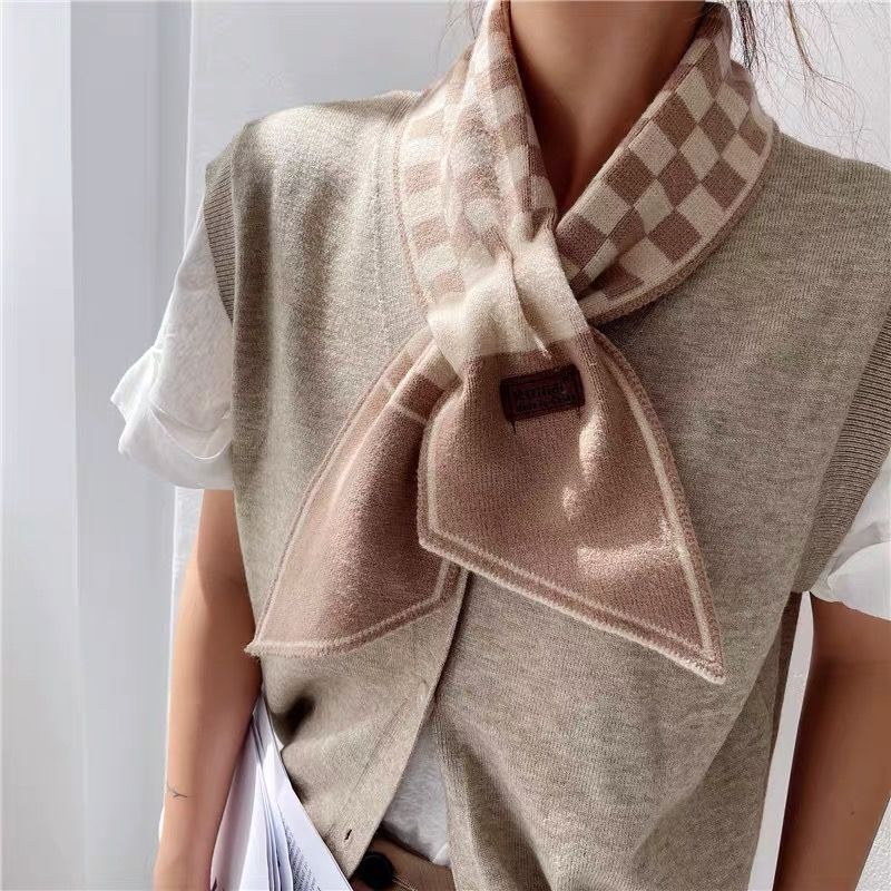 Checkerboard Cross Small Scarf for Women Korean Version High End Warm and Versatile Winter Fashionable Scarf Spring and Autumn Decorative Scarf
