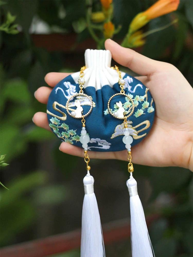 Empty Sachet for the Qixi Festival, Portable Mugwort Herbal Mosquito-Repellent Incense Bag, Traditional Chinese Style Hanfu Accessory, New
