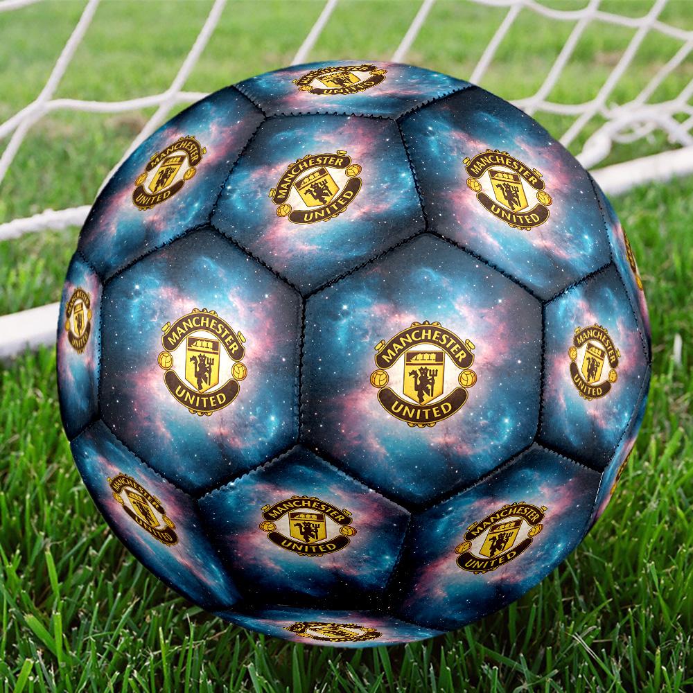 Manchester United Crest Size 5 Soccer Ball Machine Stitched Outdoor Training and Matches Unique Gift for Soccer Lovers