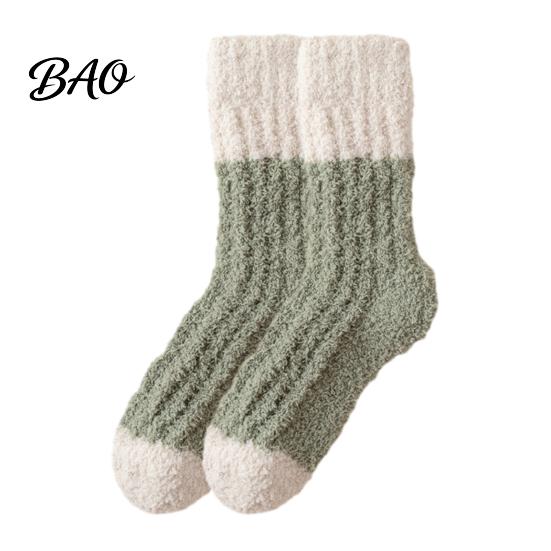 Long Plush Socks Thickened for Women, Warm Coral Fleece Socks, Lint Free Bed Winter Thermal Sleep Anti-static Contrast Color Indoor Cozy Hosiery Anti