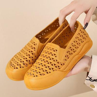 Летние женские сандалии с толстой подошвой и отверстиями, удобная обувь для пляжа, маленькие белые туфли, дышащие, нескользящие, с мягкой подошвой, обувь для медсестер