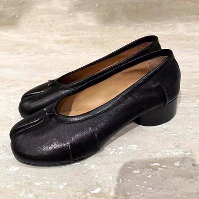 Модные весенне-летние женские туфли на высоком каблуке из кожи с раздельным носком, модные плиссированные дизайнерские лоферы с раздельным носком и мягкой подошвой, повседневная обувь