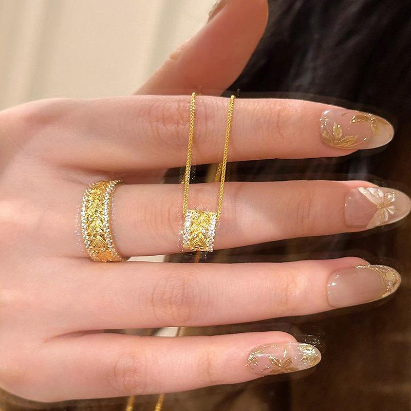 New Wheat Ear Pendant Women's Flash Road Passeway Autumn and Winter Noble Accessories Gold Branch Jade Leaf Exquisite Collarbone Chain Wheat Ear Ring