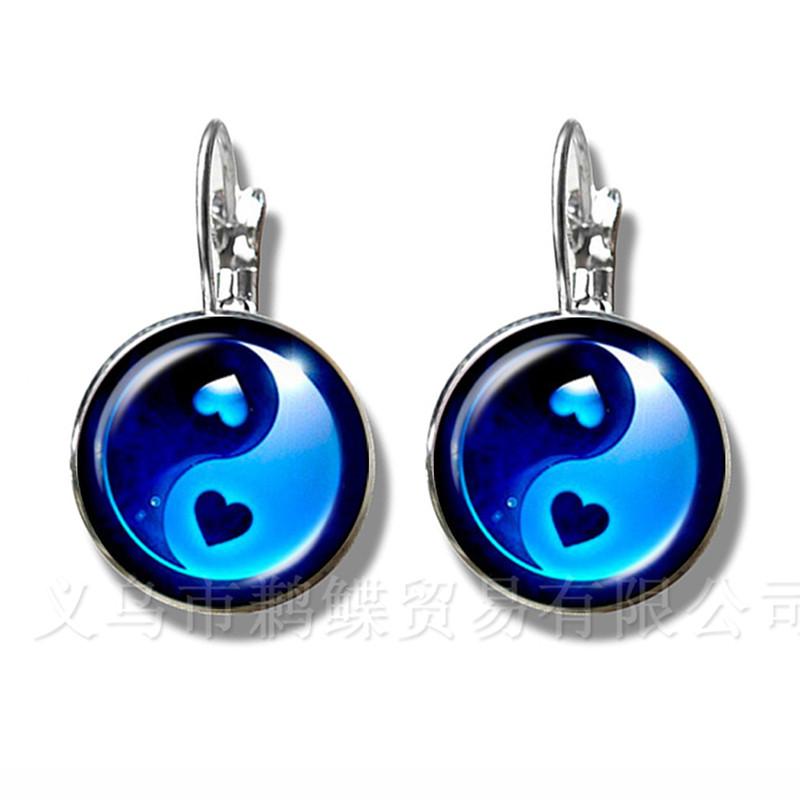 2018 New Style Blessed Virgin Mary Mother Of Baby Earrings Jesus Christian Catholic Religious Glass Jesus Stud Earrings For Gift