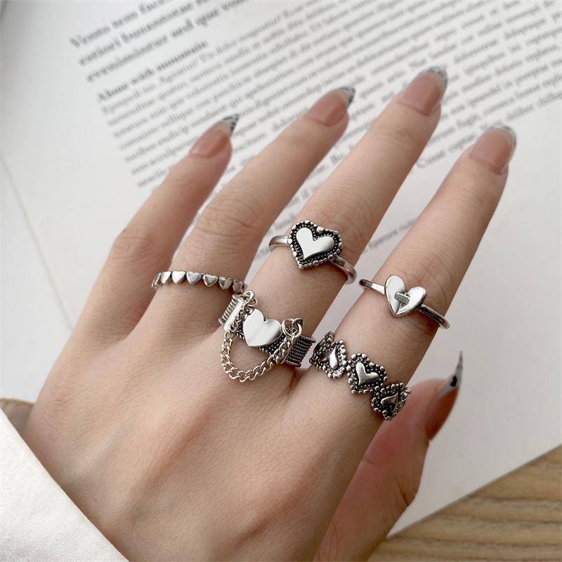 Charm Vintage Heart Rings Set Love Chain Kpop Punk Rings for Couples Lovers Men Women Girls  Party Gift for Girfriend Wedding Rings AVE