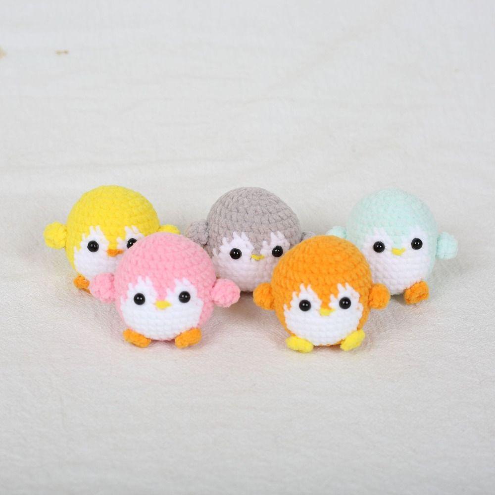 Handmade Crochet Keychain Soft Wool Knitted Pendant Jewelry Gift Penguin Doll Keychain Backpack