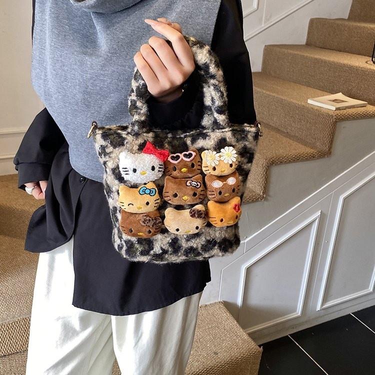 Hello Kitty Cartoon Shoulder Bag With Plush Material For Daily Use And Casual Outfits