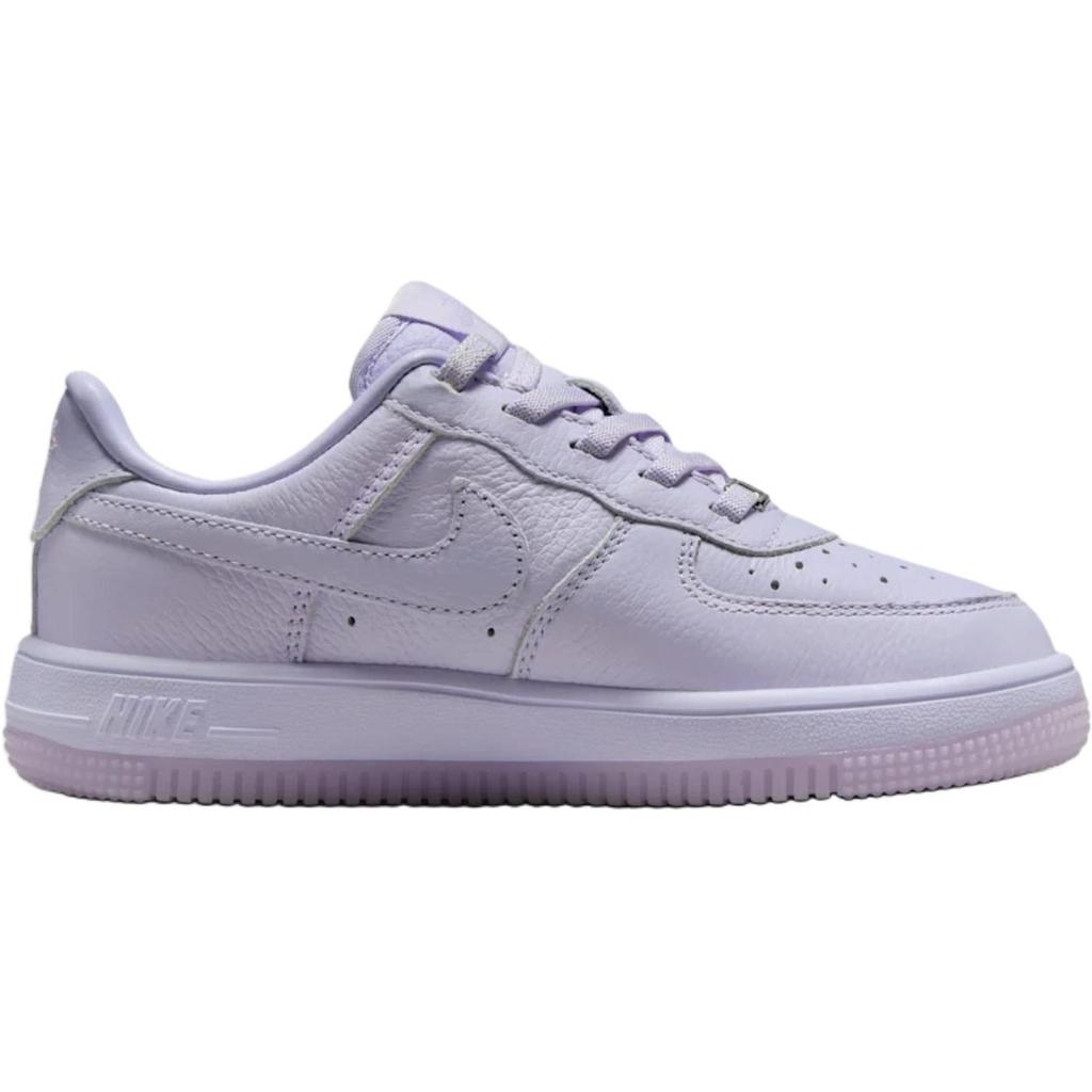 NOCTA x Nike Force 1 Low PS Certified Lover Boy - Бледно-пурпурные детские кроссовки с кобальтово-отливным металлическим серебристым HQ1773-500