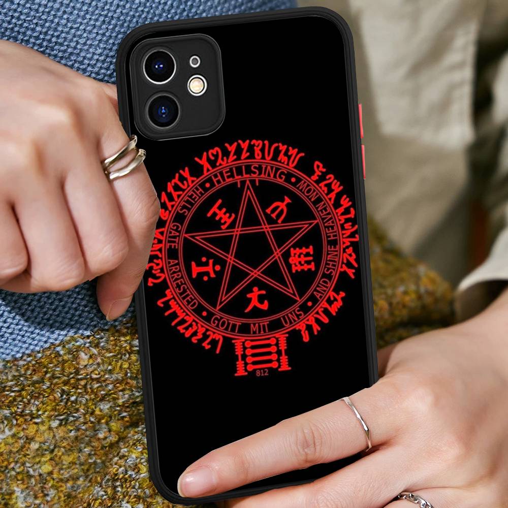 Чехол для телефона Hellsing в стиле аниме ужасов для iPhone 16 15 14 11 12 13 Pro Max Plus 12 XS Max Задняя крышка Матовый чехол