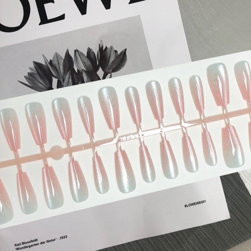 Градиентный лазурный кошачий глаз средней длины, носимые ногти-лесенки - стильные наклейки для нейл-арта