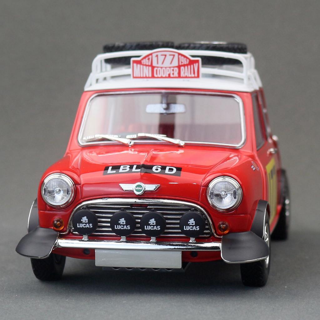 ABAL1 1/18 Mini Cooper Rally 1967 Monte Carol Racing Diecast Alloy Toy Car Vehicle Model Free Wheels Collection Gift For Children Boys