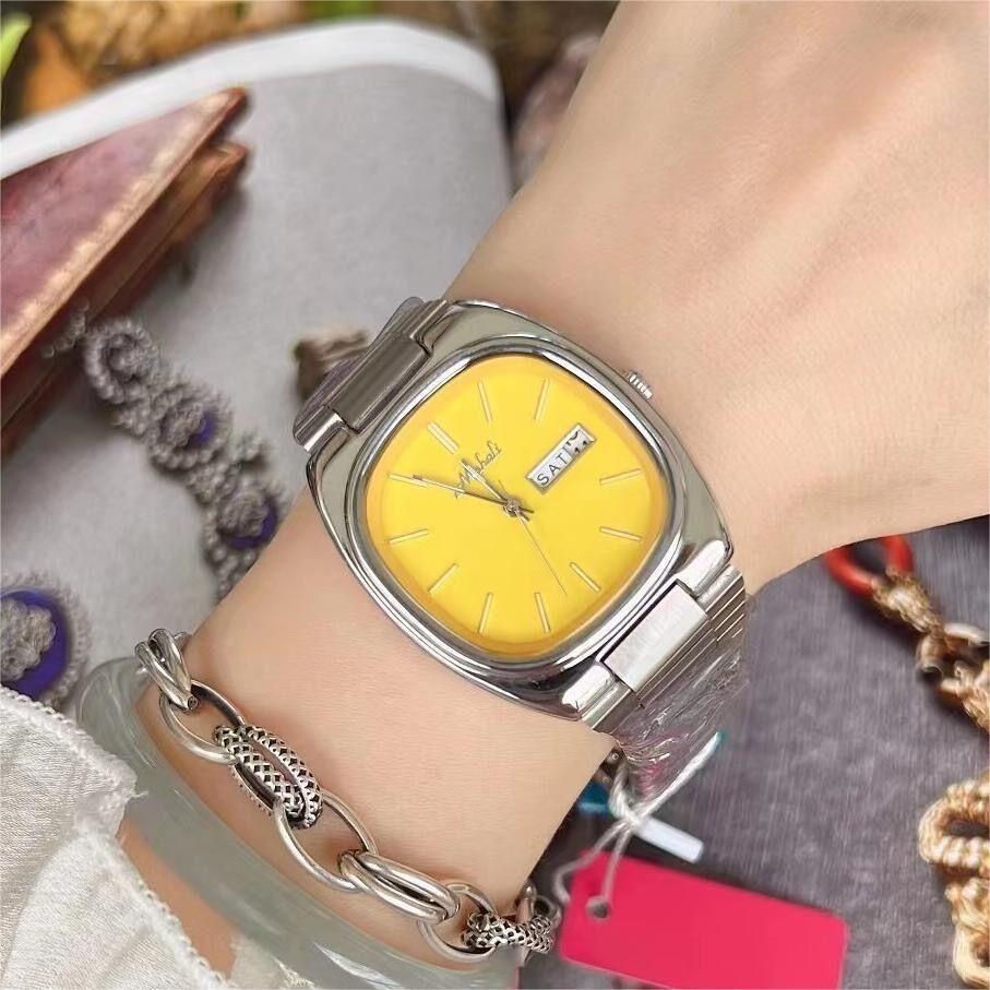 Niche Light Luxury Fashion Women Feel Domineering Trend Women Watch Tv
