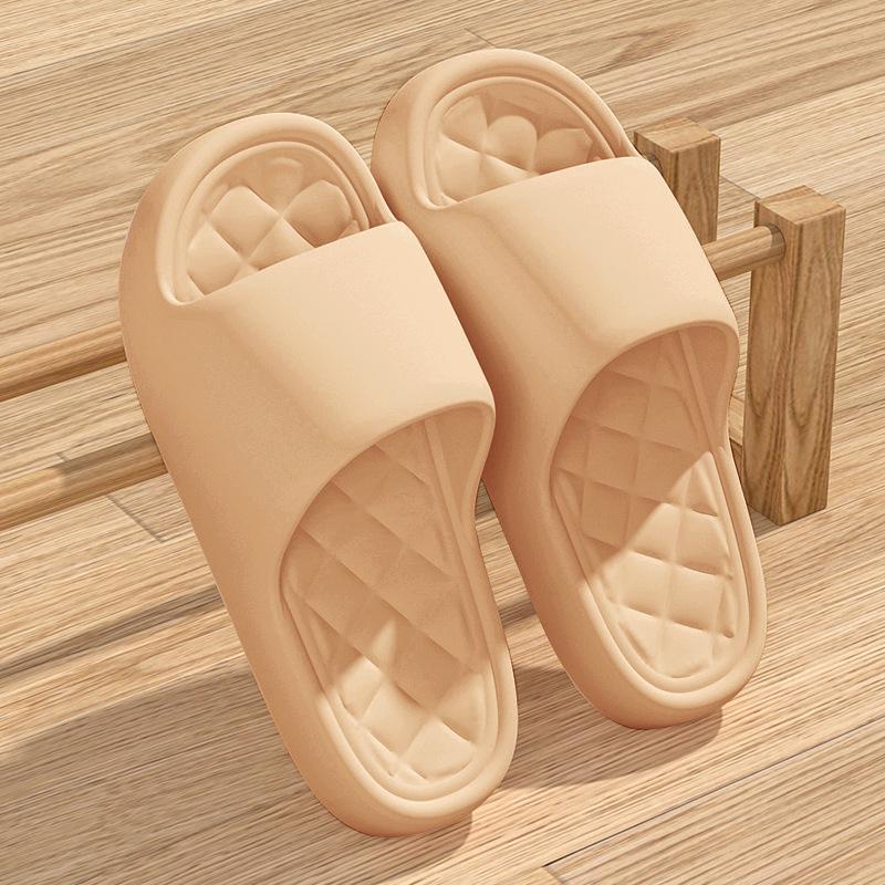 Тапочки Eva с нескользящей толстой подошвой: Летние варианты для мужчин и женщин для использования в помещении и на открытом воздухе, комфорт без запаха