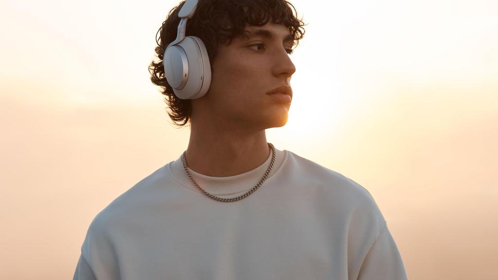 Беспроводные наушники Bowers Wilkins с шумоподавлением Cloud Gray и накладные Px7S2E/CG