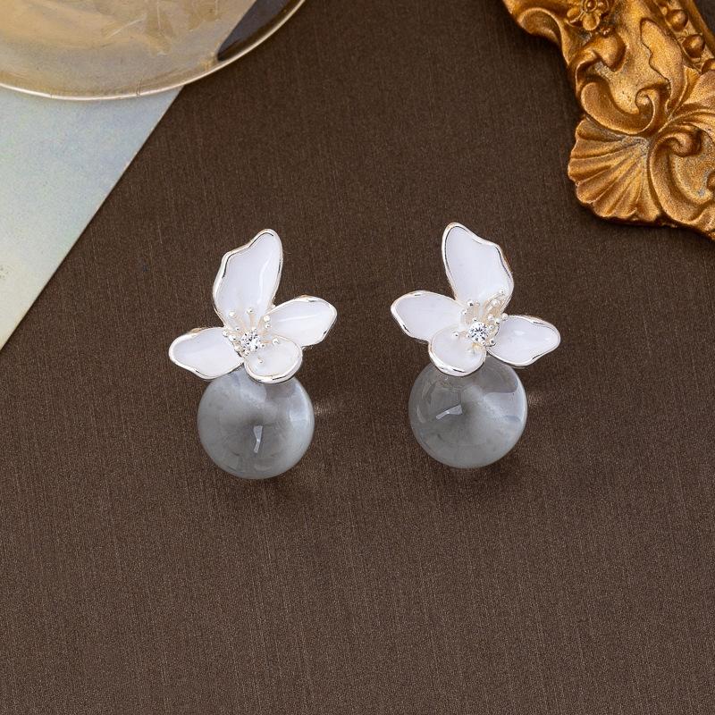French retro micro-inlaid zirconium oil drop flower pearl crystal earrings women's light luxury elegant niche design fashion earrings