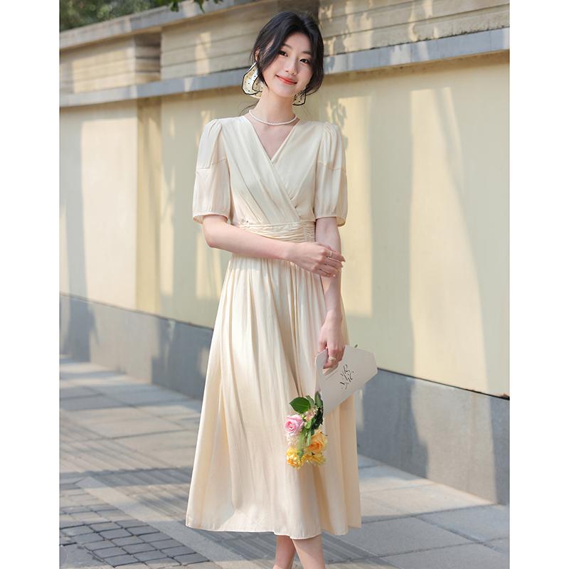 French V-neck dress for women, super beautiful, waist cinching and slimming short sleeved long skirt
