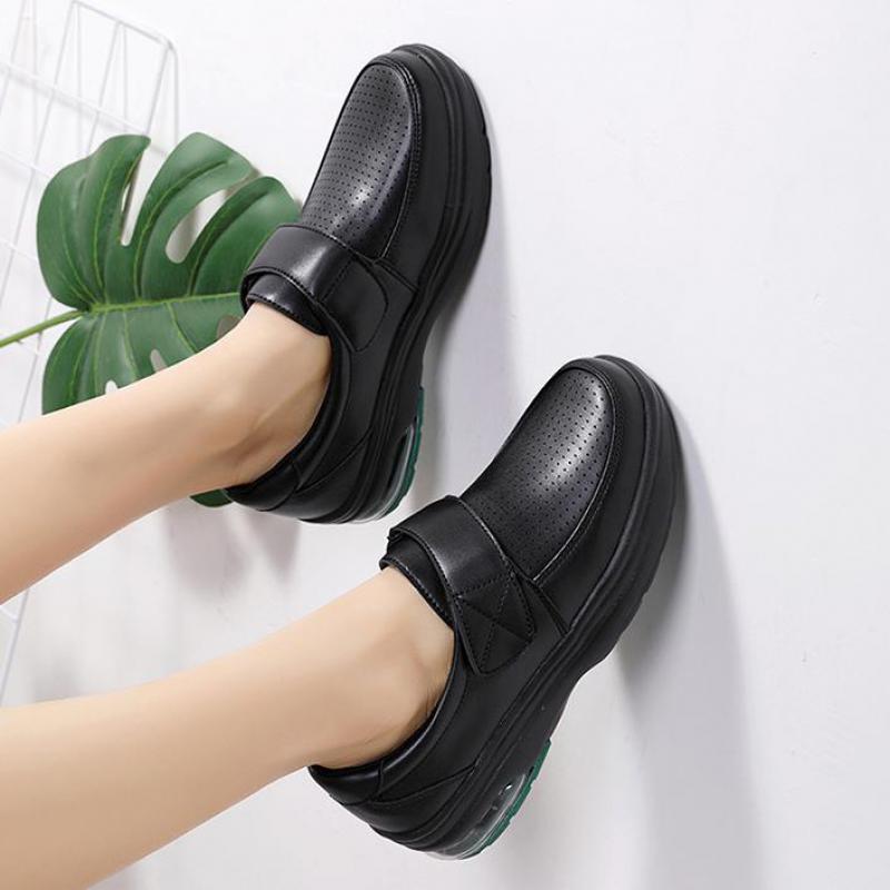 Fashion Women's Soft Sole Platform White Shoes Air Cushion Fashion Hospital Nurse Work Shoes Slip On Flat Casual Leather Shoes For Women