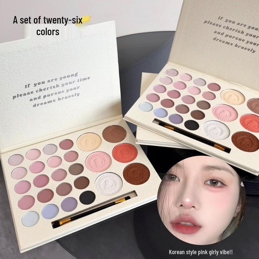 Pearlescent Shimmer Eyeshadow: High-Pigment Korean Makeup with Brush