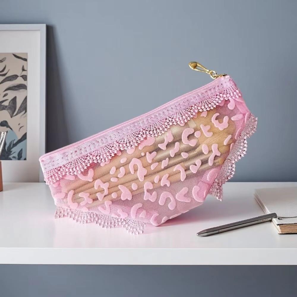 Decorative Briefs Shape Cosmetic Bag Transparent Toiletry Bag Creative Makeup Storage Pouch Women