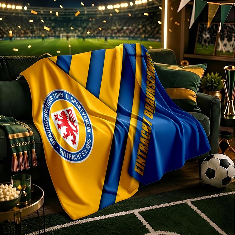Braunschweig Fc Crest Design Throws Blanket Flannel Blankets Plush for Couch Bed Gifts for Men Women Travel picnic blanket Christmas fan gifts