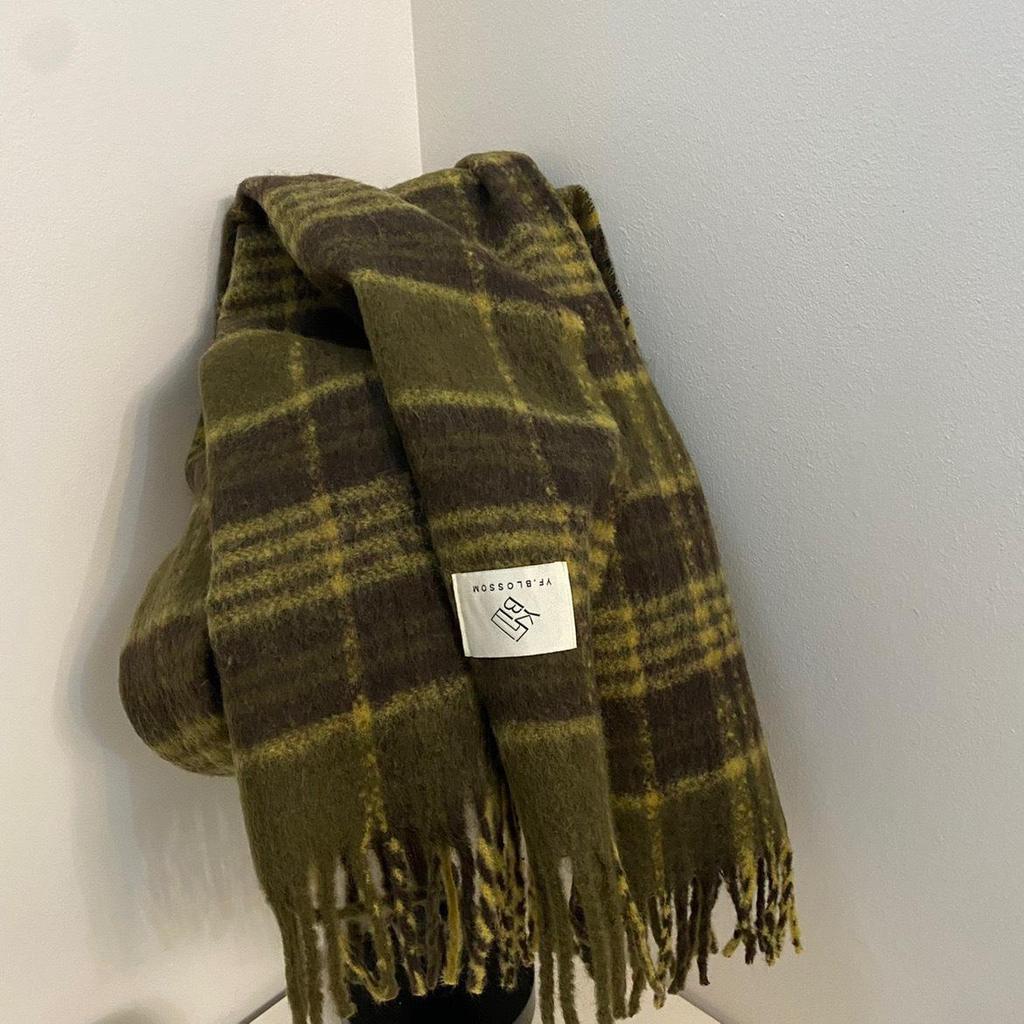 Korean-Style Plaid Cashmere-Inspired Scarf: Warm, Versatile Winter Shawl for Women