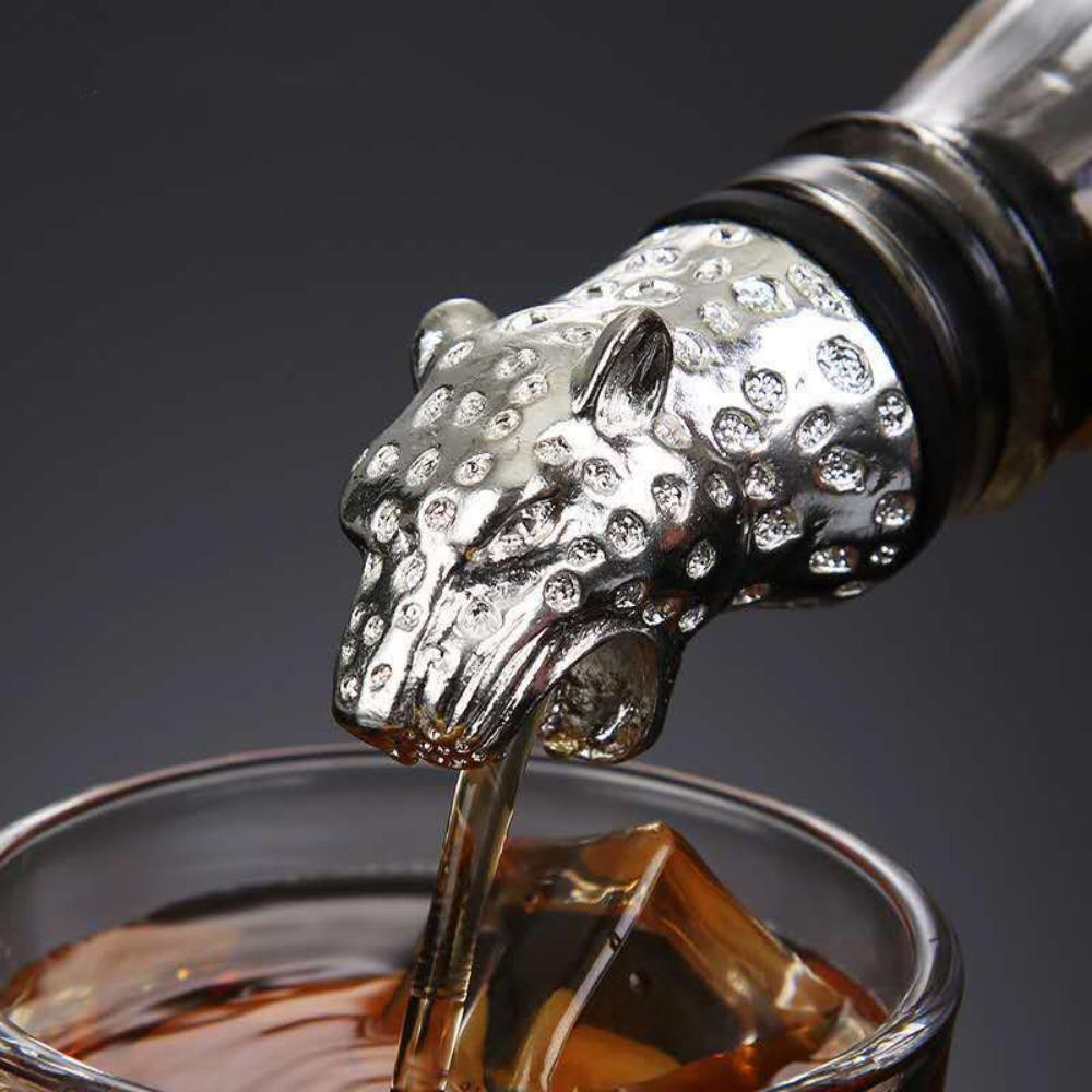 Unique Leopard/Lion/Antelope Head Wine Pourer Zinc Alloy Portable Bottle Stoppers Wine Dispenser Party Supplies