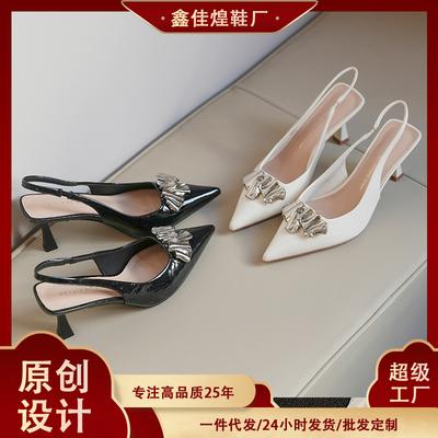 Металлическая отделка, высококачественные туфли-лодочки с острым носком и тонким высоким каблуком, женские сандалии с закрытым носком, летняя обувь для улицы